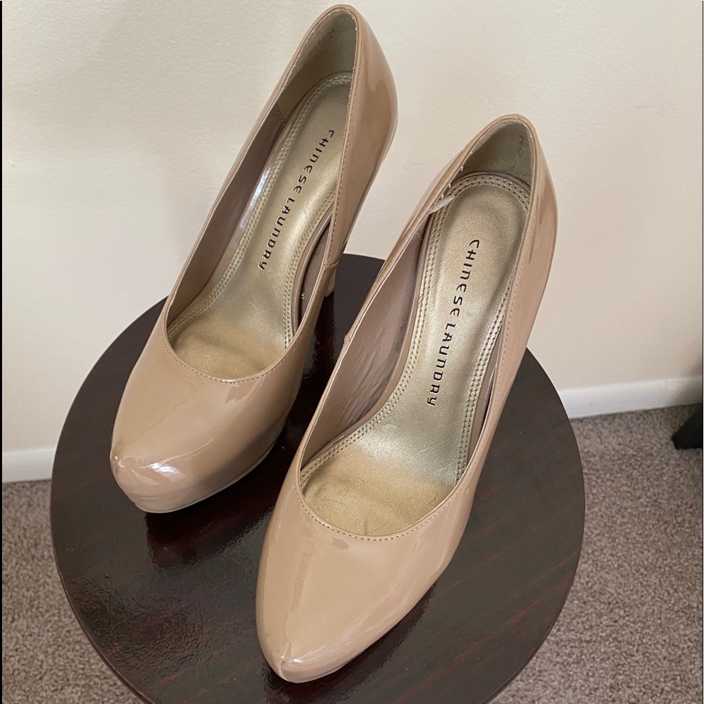 Heels - Picture 2 of 6